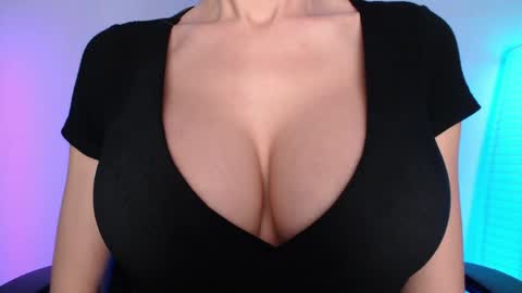 Jen online show from April 2026 02:58:01 PM