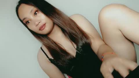 Snapshot of sweet_lover5 chatting on May 2026 02:38:01 AM SWEET LOVE online show from May 2026 02:38:01 AM