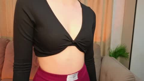 Lana online show from April 2026 04:30:02 PM