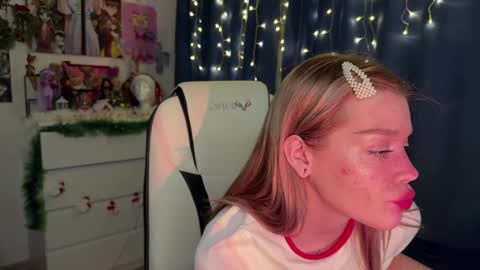 Melissa. Join me on Fansly link in social medias online show from December 2024 10:14:02 PM