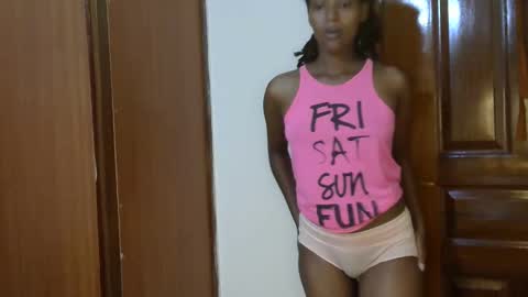 Linda online show from November 2025 04:44:01 PM