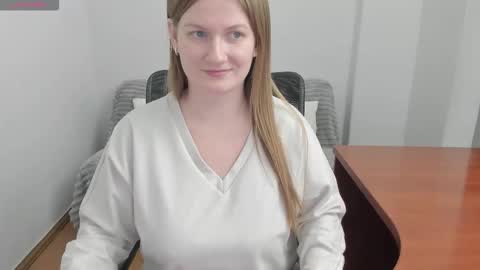 Mila online show from February 2026 05:06:02 PM