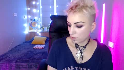 sweet_n_strong online show from December 2025 07:37:01 AM