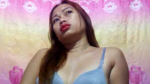 Nina online show from February 2025 08:55:01 PM