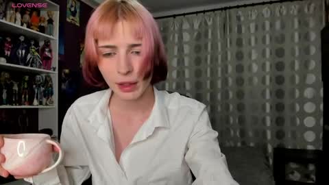 kira online show from April 2026 08:03:02 PM