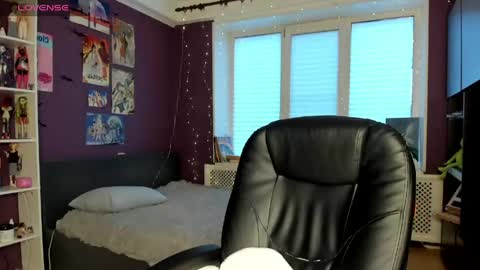 Snapshot of sweet_peach__ chatting on May 2026 06:09:01 PM kira online show from May 2026 06:09:01 PM