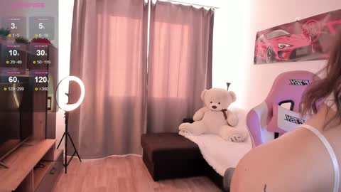 Ashley online show from February 2025 06:54:01 AM