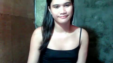 Snapshot of sweet_reyan2003 chatting on June 2026 12:16:01 AM REYAN online show from June 2026 12:16:01 AM