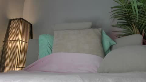 Adeline  online show from November 2025 12:39:02 PM