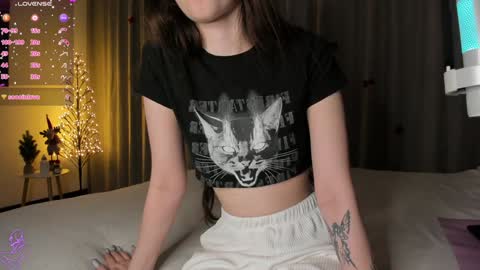 sweet_sonechka online show from February 2025 12:29:01 AM