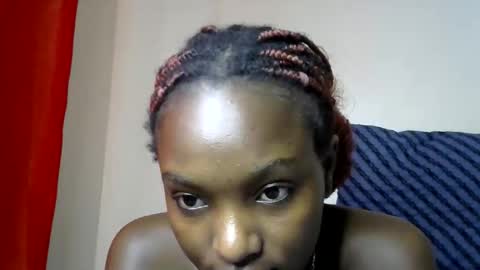 sweet_strawberina online show from April 2026 08:42:02 AM