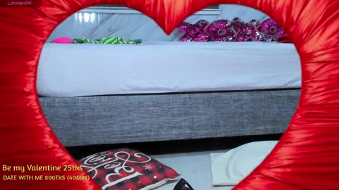 Snapshot of sweet_tits2 chatting on February 2025 11:26:02 PM Isabella online show from February 2025 11:26:02 PM