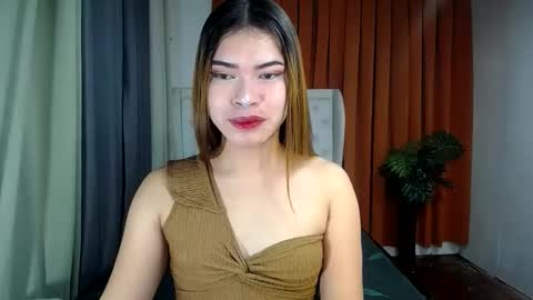 sweet_trexie online show from May 2026 10:48:02 PM