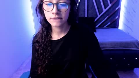 sweet_venus4 online show from January 2025 06:31:01 PM