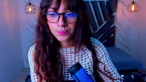 sweet_venus4 online show from March 2025 03:24:01 PM