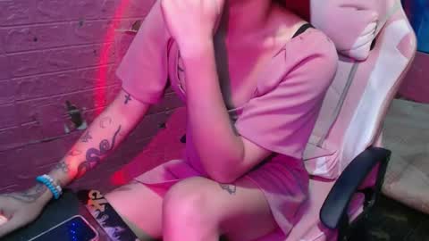 sweet_vina18 online show from November 2025 07:30:02 AM