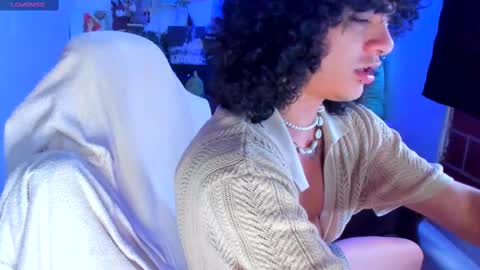 Steven independent model online show from March 2025 02:34:02 PM