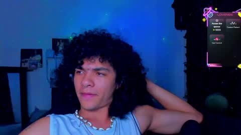 Snapshot of sweet_vond chatting on May 2026 08:16:02 PM Steven independent model online show from May 2026 08:16:02 PM