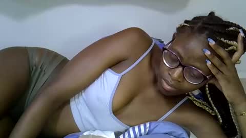 sweet_zarah online show from February 2026 07:51:01 AM