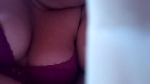 Snapshot of sweetapple808216 chatting on March 2025 10:32:02 AM sweetapple808216 online show from March 2025 10:32:02 AM