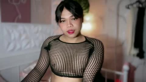 Snapshot of sweetasian_leith20 chatting on April 2026 06:05:02 PM Leith Madrigal online show from April 2026 06:05:02 PM