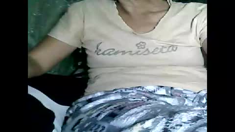 Snapshot of sweetbella24 chatting on January 2025 01:31:02 PM im anne online show from January 2025 01:31:02 PM