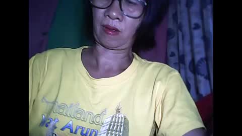 Snapshot of sweetbella24 chatting on April 2026 01:54:02 PM im anne online show from April 2026 01:54:02 PM