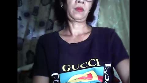 Snapshot of sweetbella24 chatting on May 2026 12:21:02 PM im anne online show from May 2026 12:21:02 PM