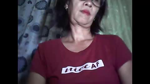 Snapshot of sweetbella24 chatting on May 2026 11:58:02 AM im anne online show from May 2026 11:58:02 AM