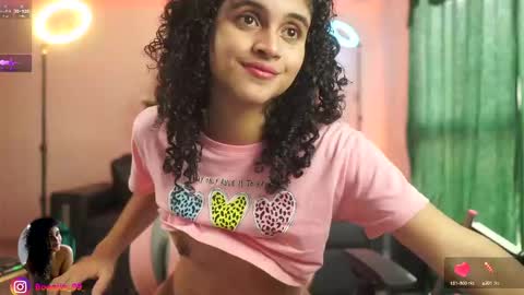 Salom independent model online show from February 2025 08:47:01 PM