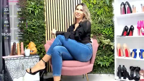 Cherry online show from October 2025 06:47:01 AM