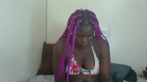 Snapshot of sweetdarkskin chatting on February 2025 06:16:01 PM CLARIS online show from February 2025 06:16:01 PM