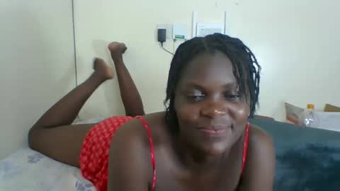 Snapshot of sweetdarkskin chatting on February 2025 06:23:01 PM CLARIS online show from February 2025 06:23:01 PM