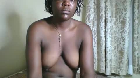 Snapshot of sweetdarkskin chatting on April 2026 01:28:02 AM CLARIS online show from April 2026 01:28:02 AM