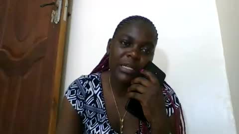 Snapshot of sweetdarkskin chatting on May 2026 05:02:02 AM CLARIS online show from May 2026 05:02:02 AM