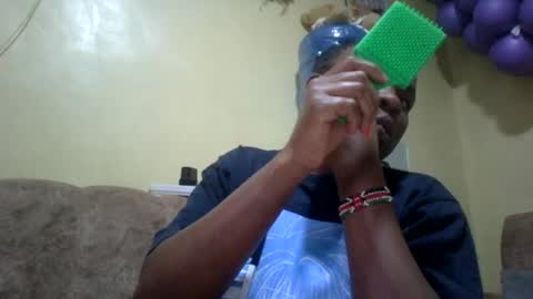 Snapshot of sweetdiva2012 chatting on June 2026 01:57:02 PM sweetdiva2012 online show from June 2026 01:57:02 PM