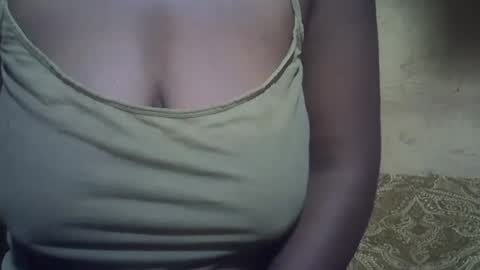 Snapshot of sweetdivah2 chatting on July 2026 12:37:02 AM divinah online show from July 2026 12:37:02 AM
