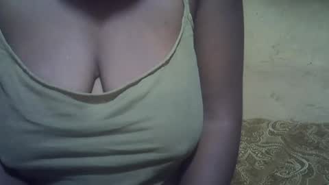 Snapshot of sweetdivah2 chatting on July 2026 01:53:01 AM divinah online show from July 2026 01:53:01 AM