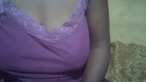 Snapshot of sweetdivah2 chatting on July 2026 04:16:02 PM divinah online show from July 2026 04:16:02 PM