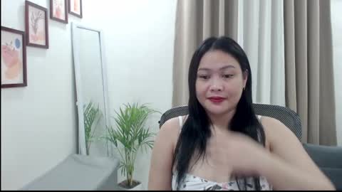 Snapshot of sweetestsmile_ chatting on March 2025 02:59:02 AM Khaye online show from March 2025 02:59:02 AM