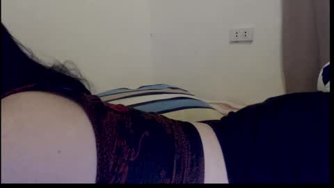 Snapshot of sweetestsmile_ chatting on March 2025 01:50:02 AM Khaye online show from March 2025 01:50:02 AM