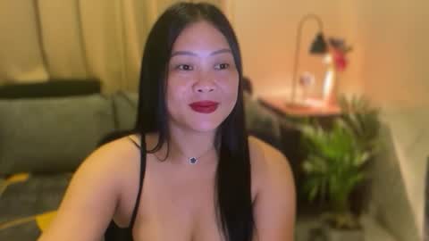 Snapshot of sweetestsmile_ chatting on November 2025 02:46:02 AM Khaye online show from November 2025 02:46:02 AM