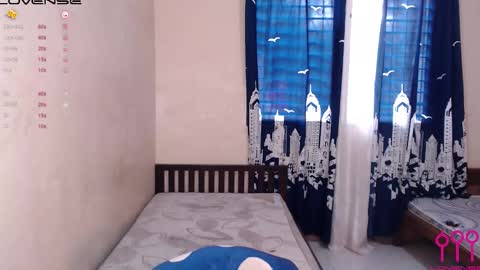 Snapshot of sweeteverdeen chatting on January 2025 01:59:02 AM sweetkatniss online show from January 2025 01:59:02 AM