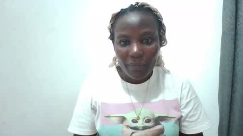 Snapshot of sweetfel chatting on April 2026 07:05:02 PM sweetfel online show from April 2026 07:05:02 PM