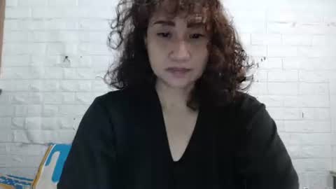 Jean online show from October 2025 12:53:01 AM