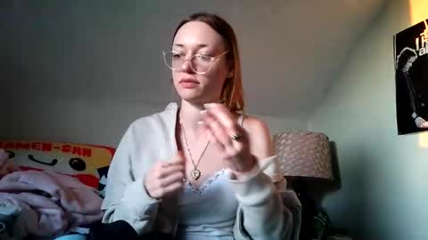 Snapshot of sweetgirlls chatting on May 2026 01:21:02 AM sweetgirlls online show from May 2026 01:21:02 AM