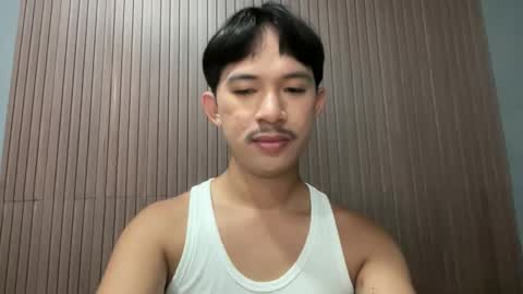 Snapshot of sweetguy102103 chatting on March 2026 01:20:02 AM khrayan online show from March 2026 01:20:02 AM