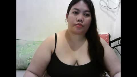 Snapshot of sweetheart1991 chatting on November 2025 05:35:02 PM Fuck my boobs69 online show from November 2025 05:35:02 PM