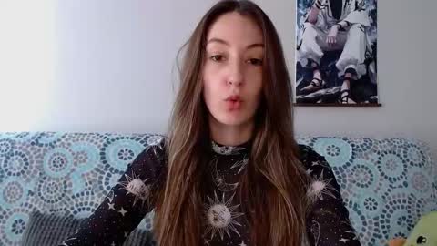 Emma  online show from September 2025 07:54:02 AM