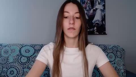 Emma  online show from September 2025 09:58:02 AM